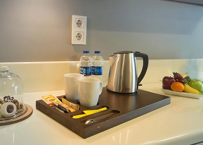 Отель The Clock