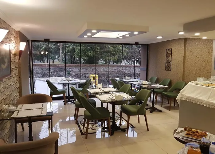 The Clock Отель