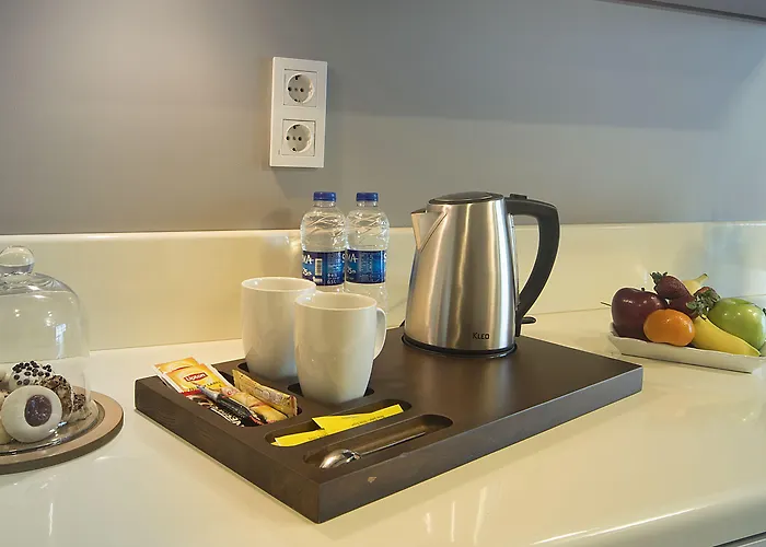 מלון The Clock 3*