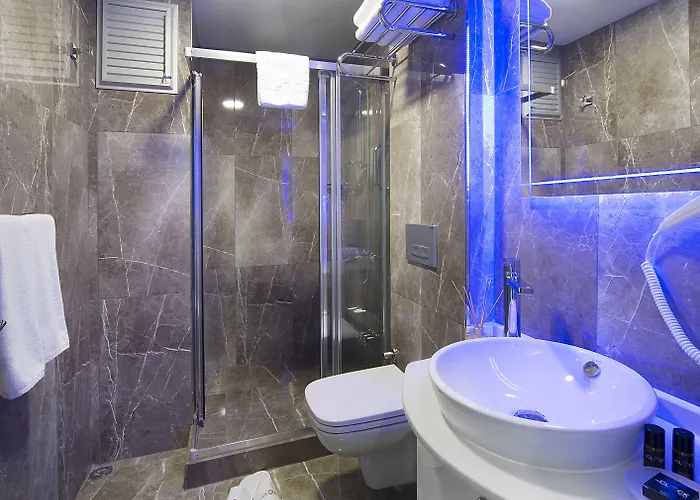 The Clock Отель Стамбул