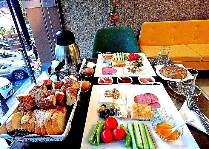 Отель The Clock